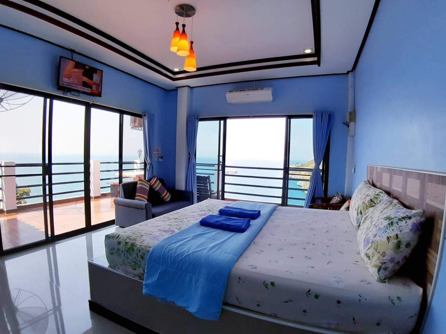 Ocean View Resort - Koh Sichang Екстер'єр фото