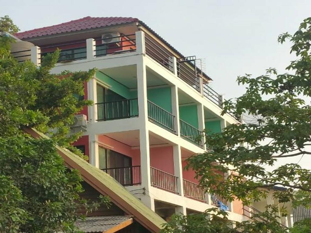 Ocean View Resort - Koh Sichang Екстер'єр фото