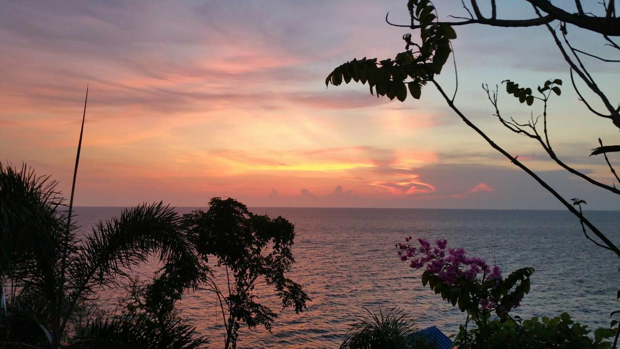 Ocean View Resort - Koh Sichang Екстер'єр фото