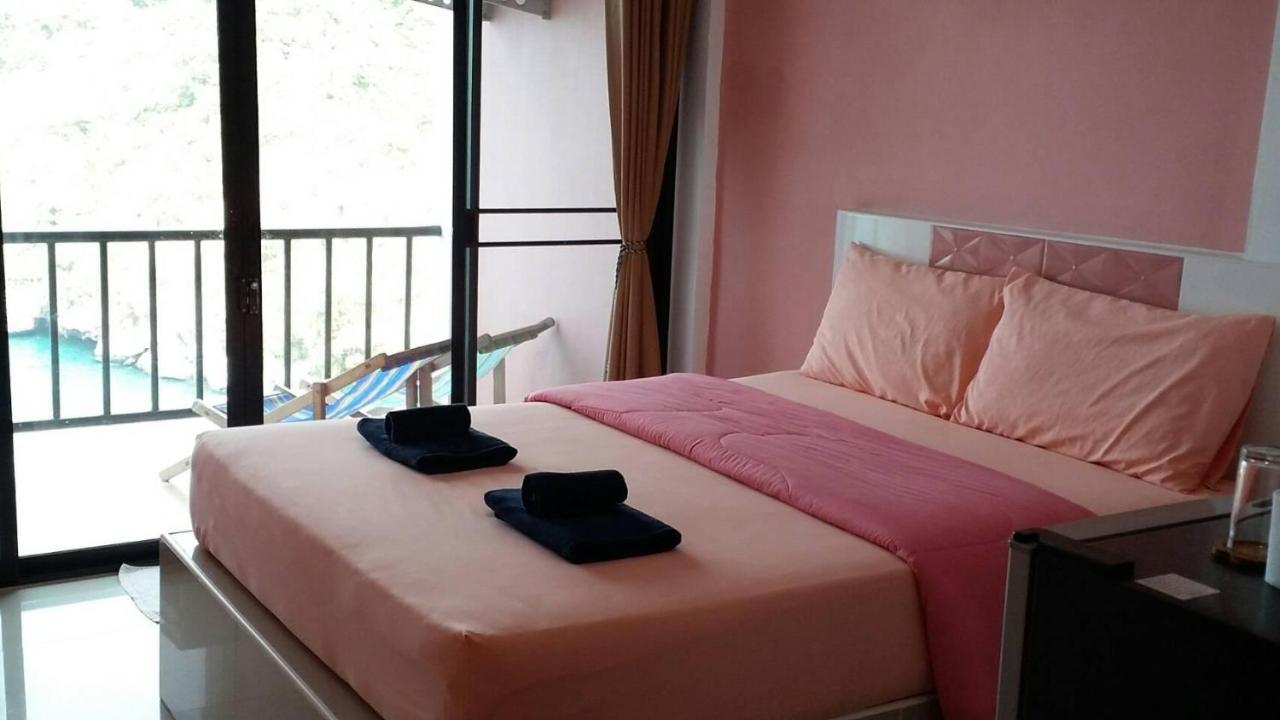 Ocean View Resort - Koh Sichang Екстер'єр фото