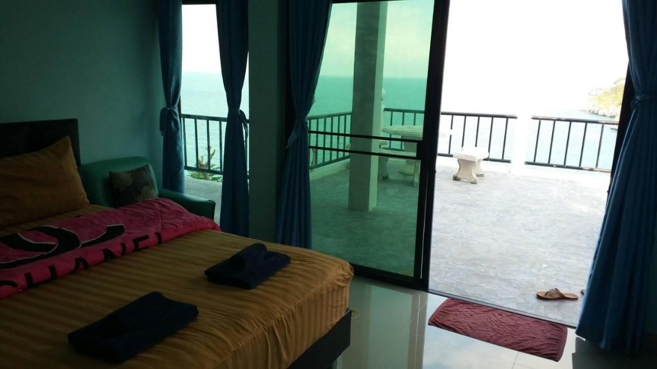 Ocean View Resort - Koh Sichang Екстер'єр фото