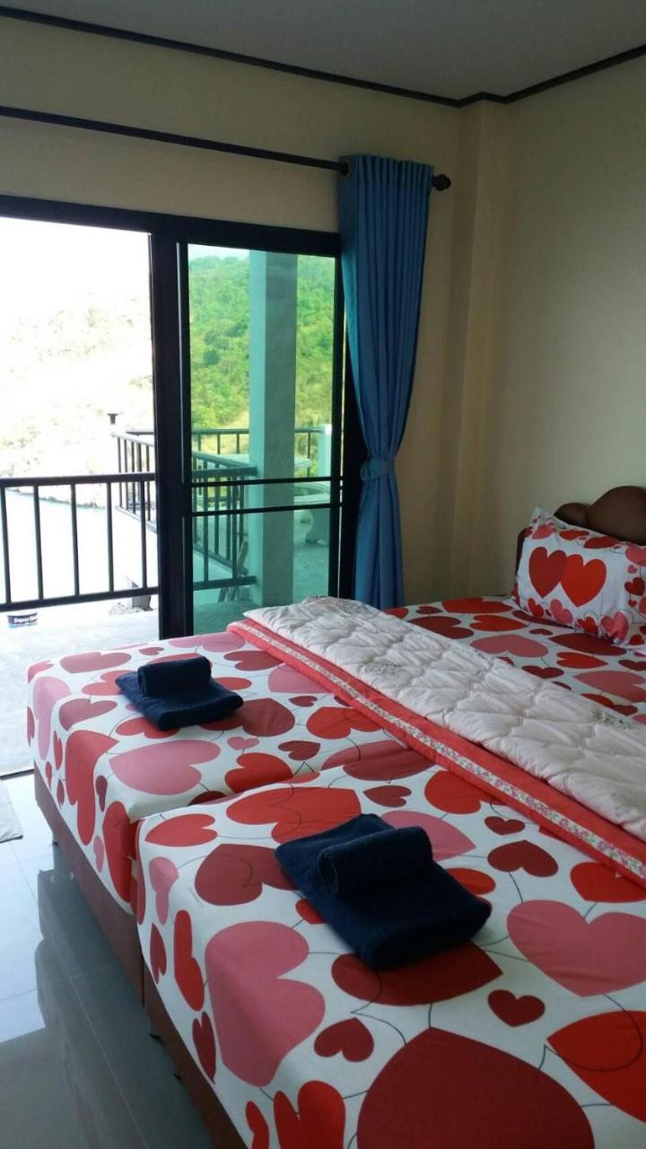 Ocean View Resort - Koh Sichang Екстер'єр фото