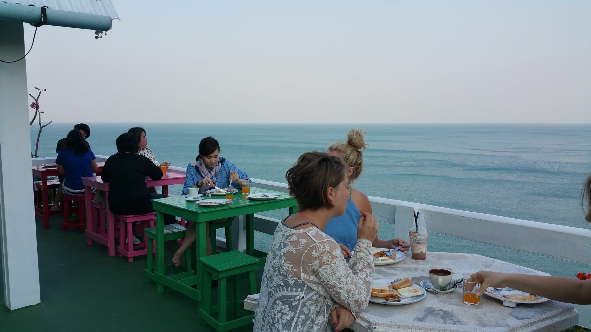 Ocean View Resort - Koh Sichang Екстер'єр фото