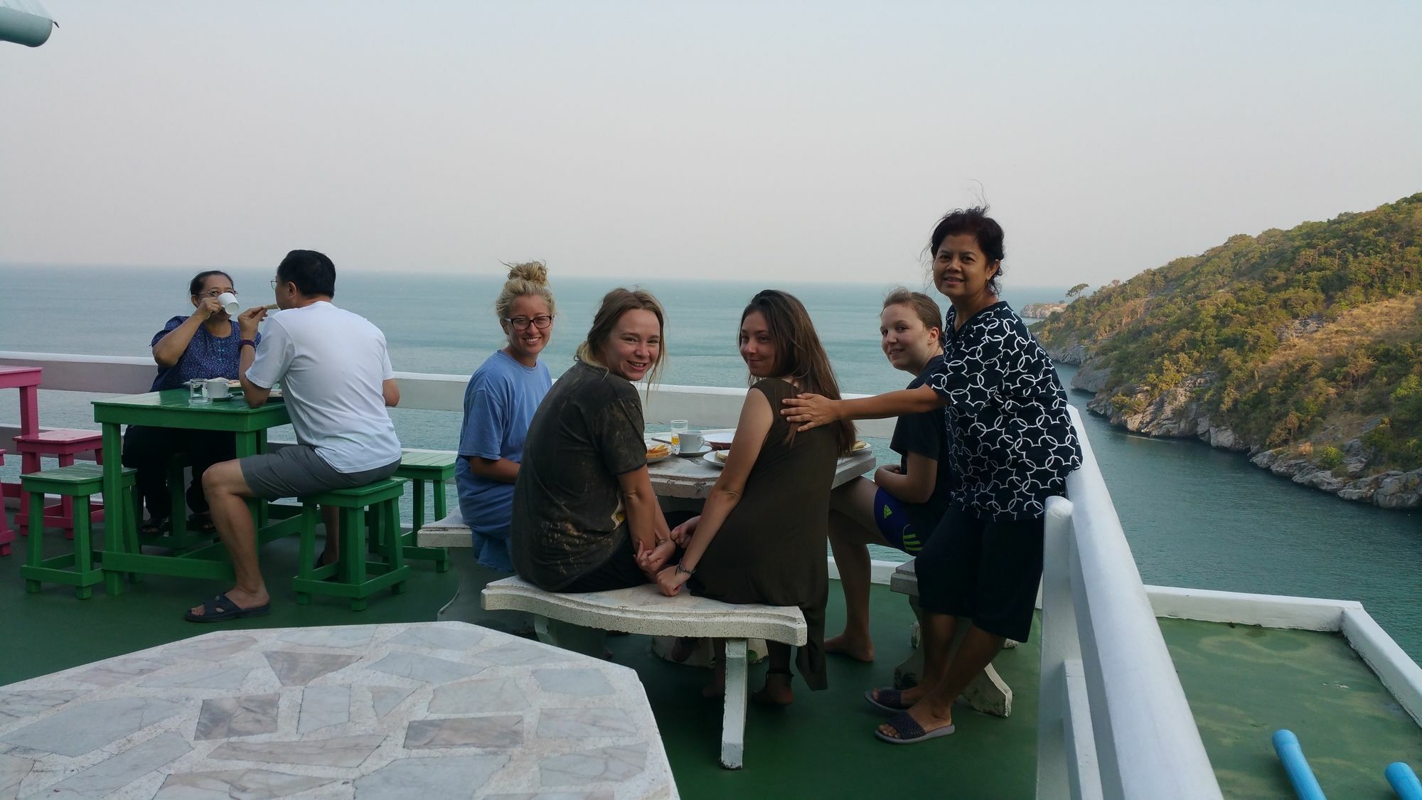 Ocean View Resort - Koh Sichang Екстер'єр фото